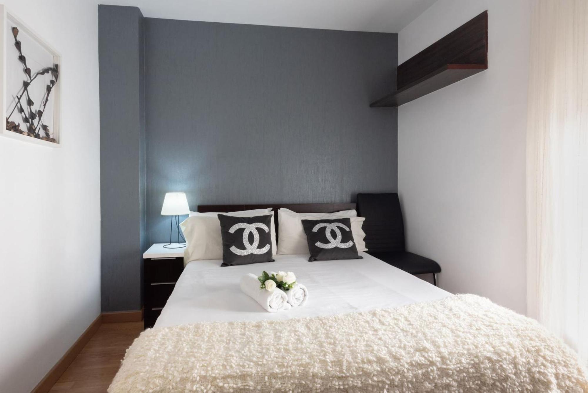 Apartamentos Day Madrid Ildefonso Centro Gran Via Sol Malasana Екстер'єр фото