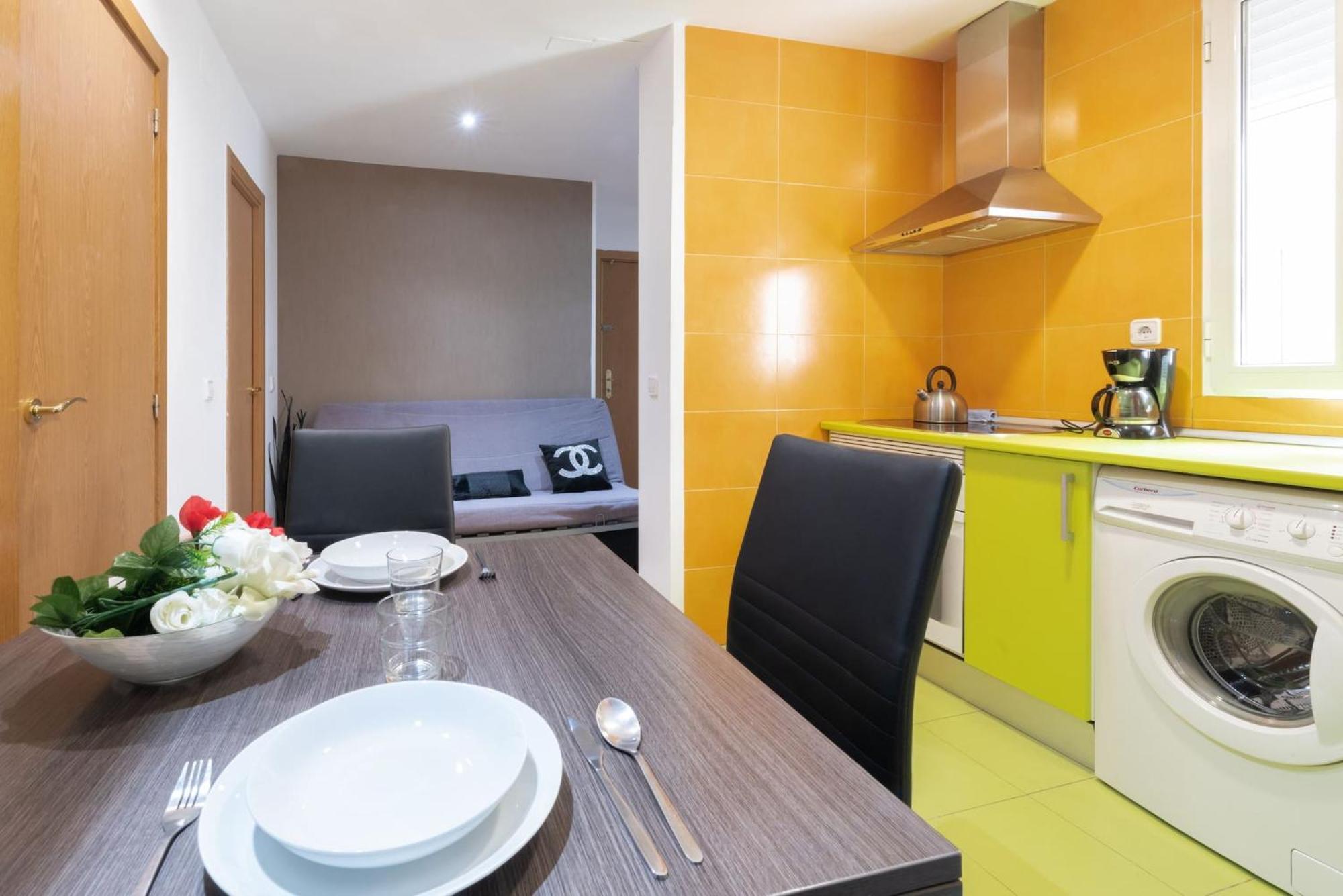 Apartamentos Day Madrid Ildefonso Centro Gran Via Sol Malasana Екстер'єр фото